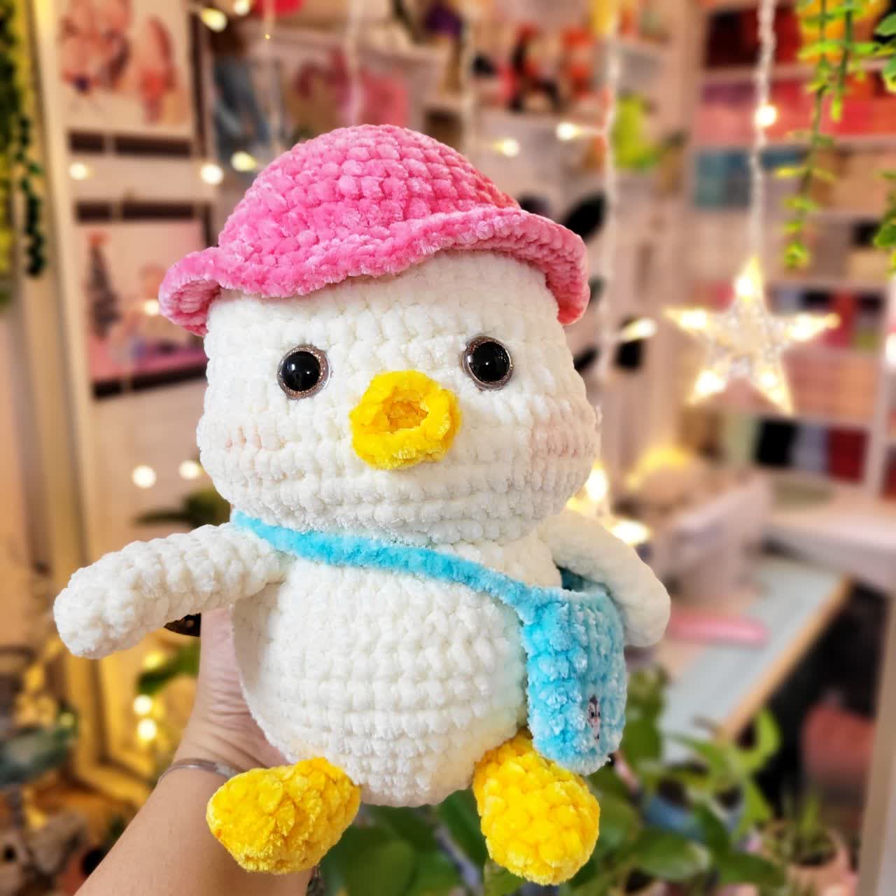 عروسک قلاب بافی اردک جیکو